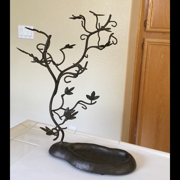 Accessories - Metal jewelry hanger tree leaves